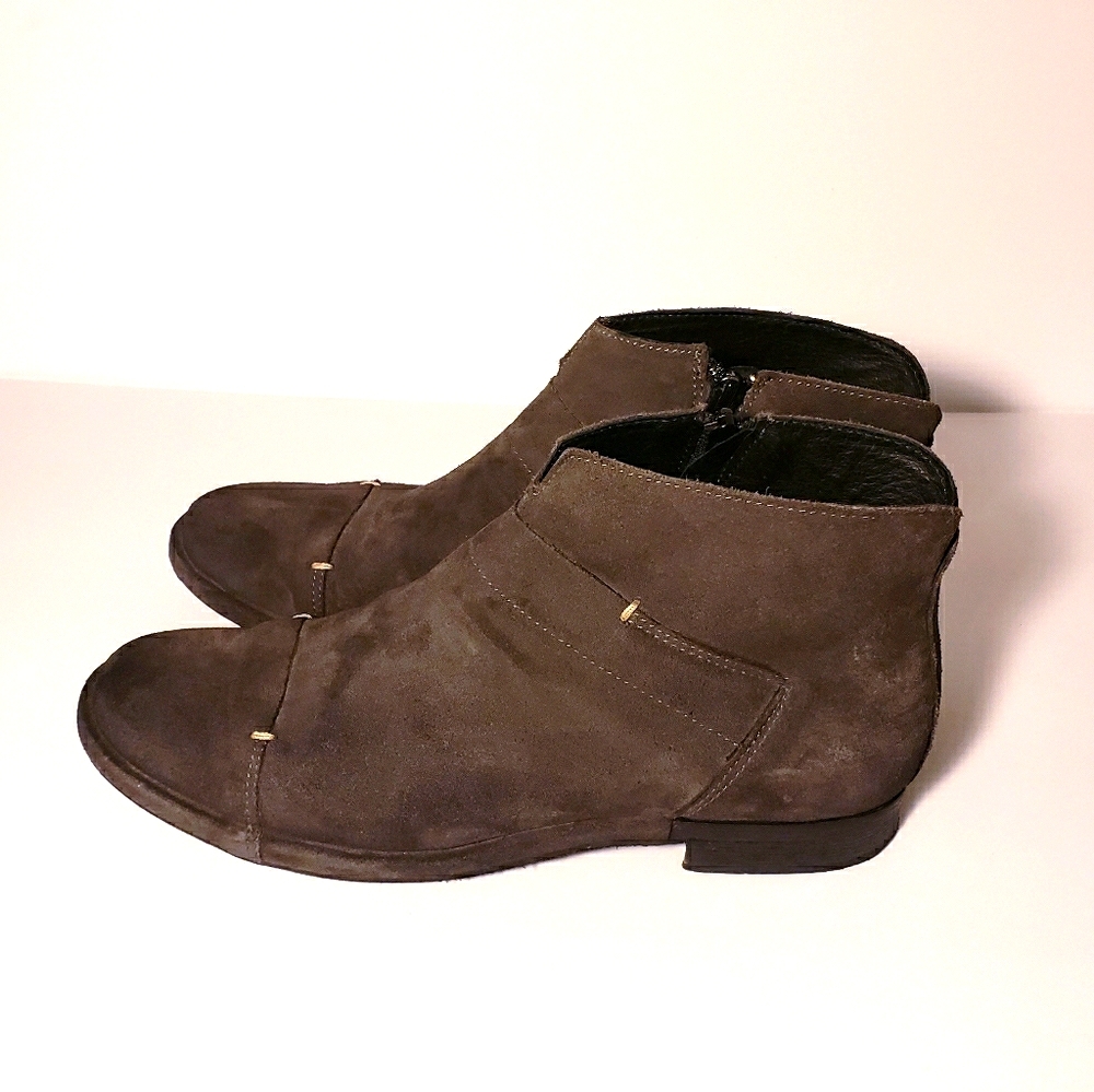 Khrio Vera Pelle Charcoal Gray Leather Booties